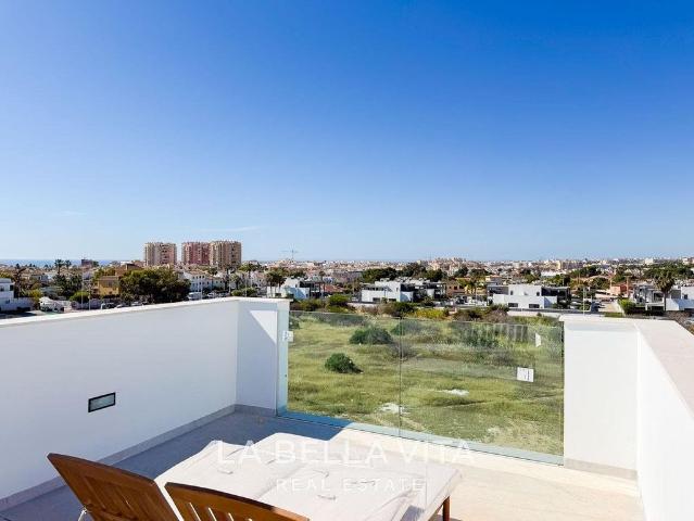 Villa / Chalet de lujo de 115 m2 en venta en Torrevieja, Comunidad Valenciana