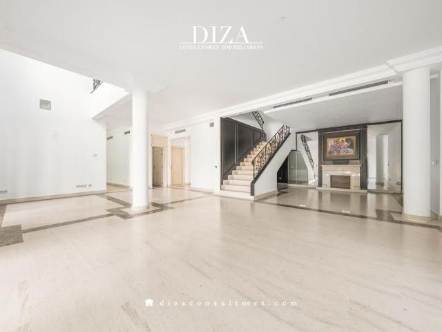 Villa / Chalet de 1164 m2 en alquiler en Madrid, Comunidad de Madrid
