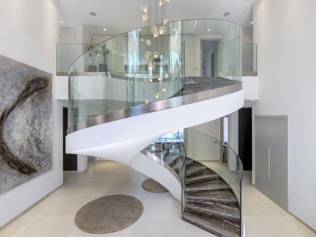 Villa / Chalet de lujo de 1197 m2 en venta en Nueva Andalucia, Andalucía