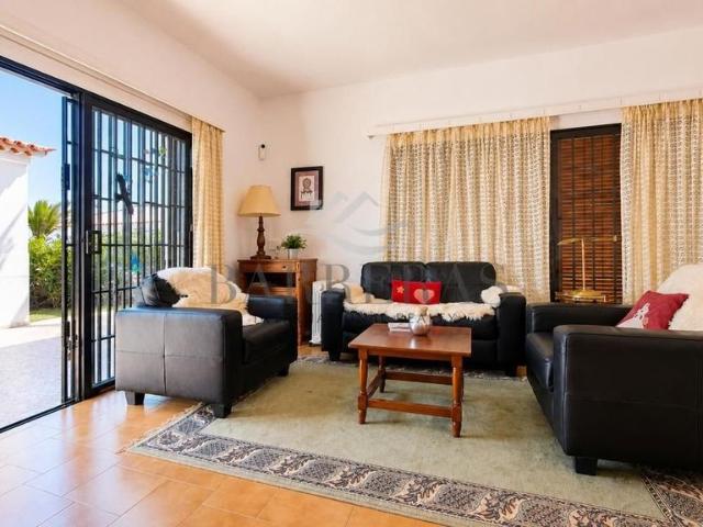 Villa / Chalet de lujo de 135 m2 en venta en Costa del Silencio, Canarias