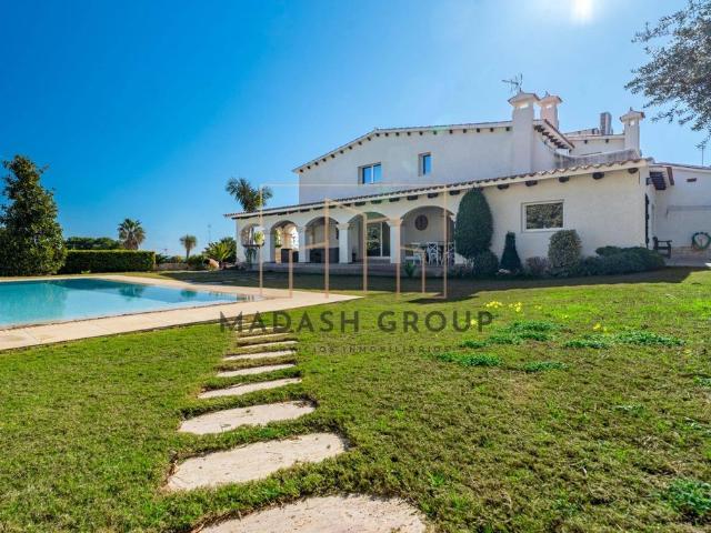 Villa / Chalet de lujo de 1440 m2 en venta en Roda de Barà, Cataluña