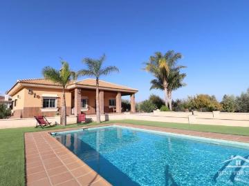 Villa / Chalet de lujo de 150 m2 en alquiler en Alhaurín el Grande, Andalucía