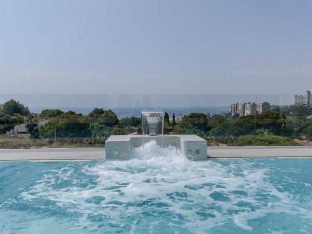 Villa / Chalet de lujo de 193 m2 en venta en Playas de Orihuela, España