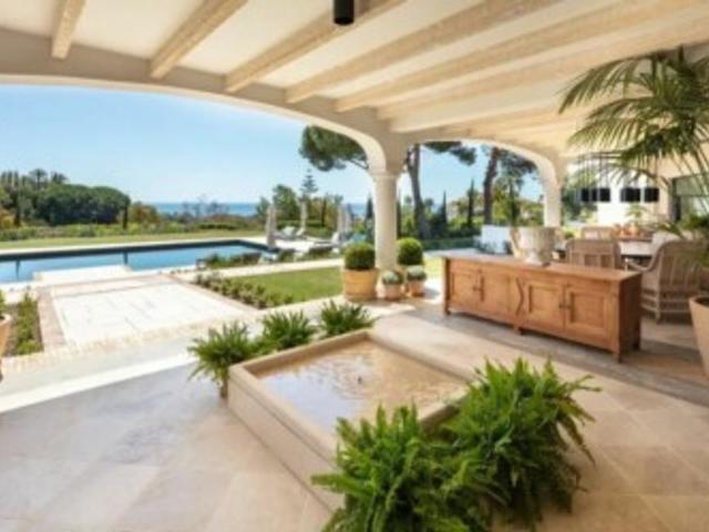 Villa / Chalet de lujo de 2000 m2 en venta en Marbella, España