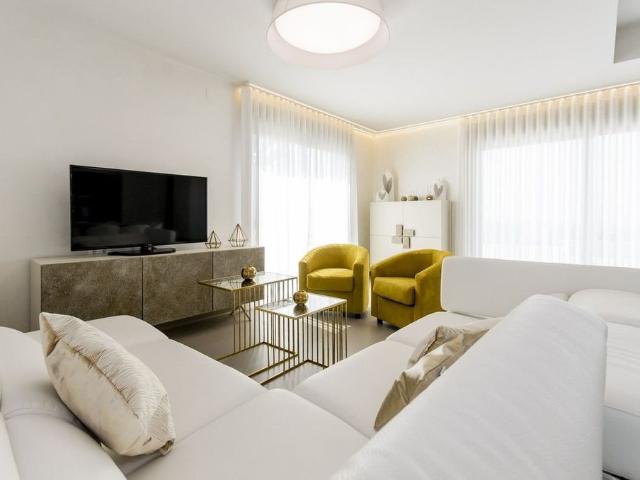 Villa / Chalet de lujo de 214 m2 en venta en Playas de Orihuela, España