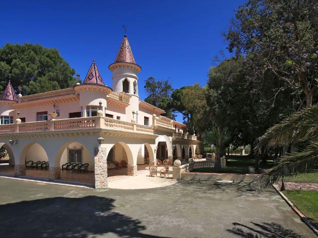 Villa / Chalet de lujo de 2200 m2 en venta en Denia, España