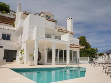 Villa / Chalet de lujo de 240 m2 en alquiler en Nueva Andalucia, Andalucía