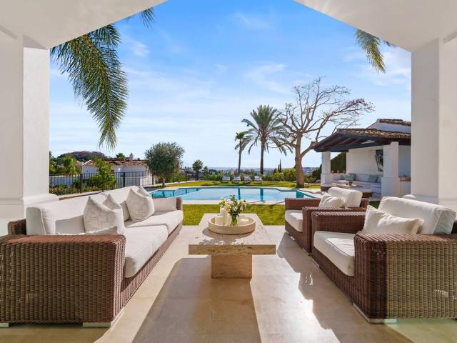 Villa / Chalet de lujo de 248 m2 en venta en Nueva Andalucia, España
