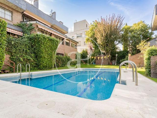 Villa / Chalet de lujo de 260 m2 en venta en Pozuelo de Alarcón, Comunidad de Madrid