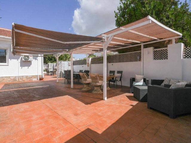 Villa / Chalet de 271 m2 en venta en Ciudad Quesada, España