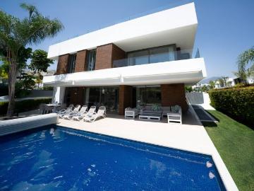 Villa / Chalet de lujo de 306 m2 en alquiler en Estepona, España