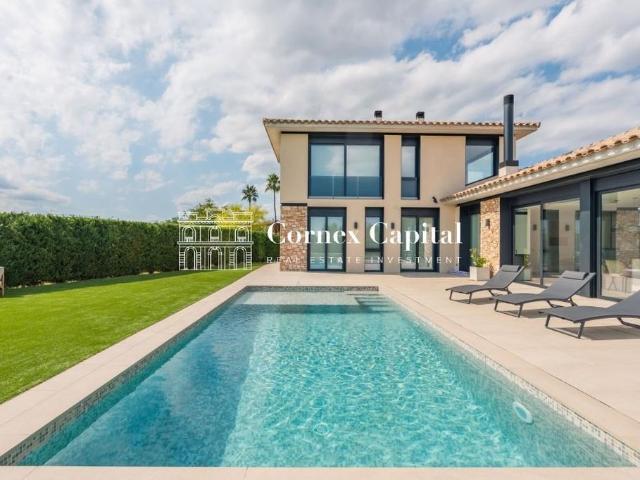 Villa / Chalet de lujo de 306 m2 en venta en Navata, Cataluña
