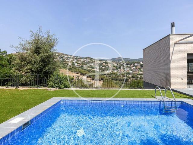Villa / Chalet de lujo de 315 m2 en venta en Alella, España