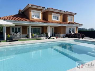 Villa / Chalet de lujo 348 m2 en venta, Biedes, España