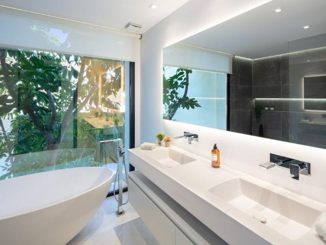 Villa / Chalet de lujo de 350 m2 en venta en Marbella, España