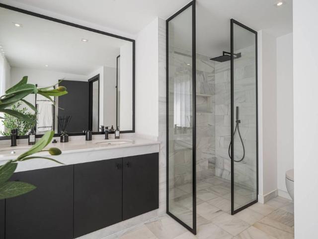 Villa / Chalet de lujo de 364 m2 en venta en Marbella, España