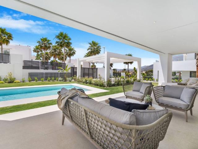 Villa / Chalet de lujo de 370 m2 en venta en Marbella, España