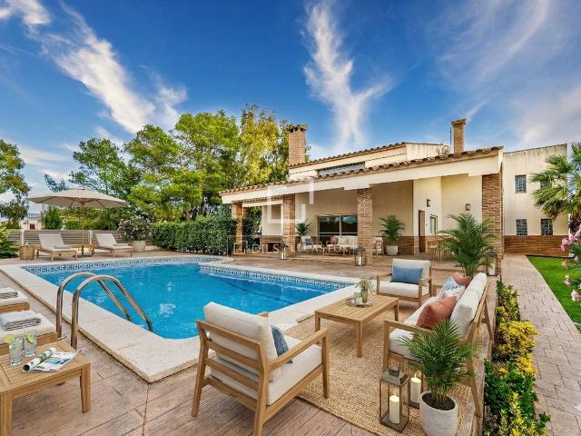 Villa / Chalet de lujo de 375 m2 en venta en Deltebre, Cataluña