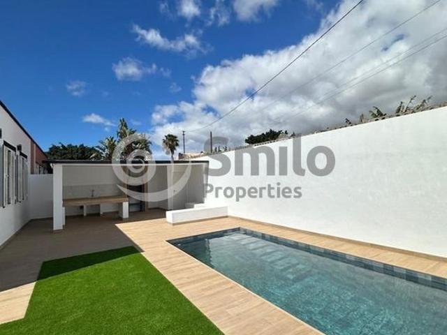 Villa / Chalet de lujo de 380 m2 en venta en Guargacho, Canarias
