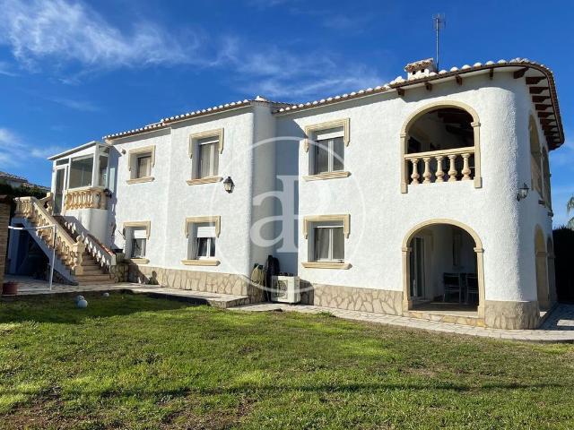 Exclusiva Villa / Chalet de 360 m2 en venta en Denia, España
