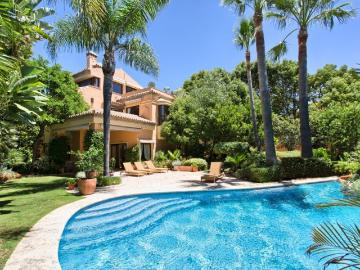 Plaza Juan Romero, Centro de Marbella, Camino de Camoján, Sierra Blanca, Urbanización Lomas de Puente Roman, Málaga, Andalucía, Andalucía