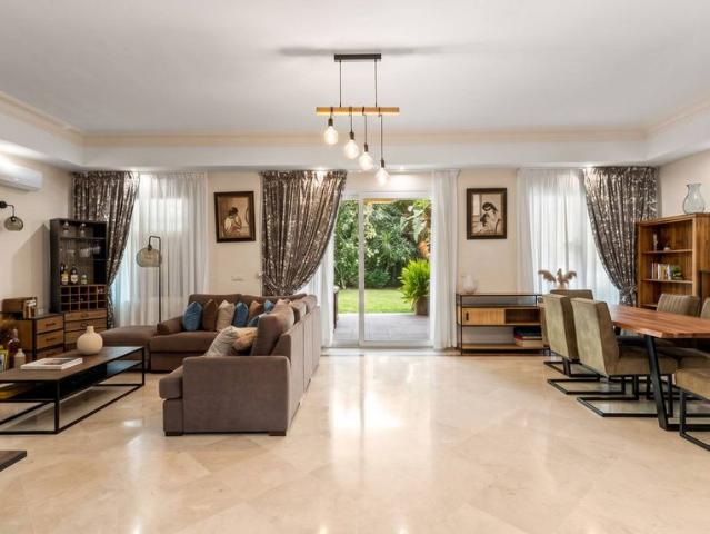 Exclusiva Villa en venta Nueva Andalucia, España