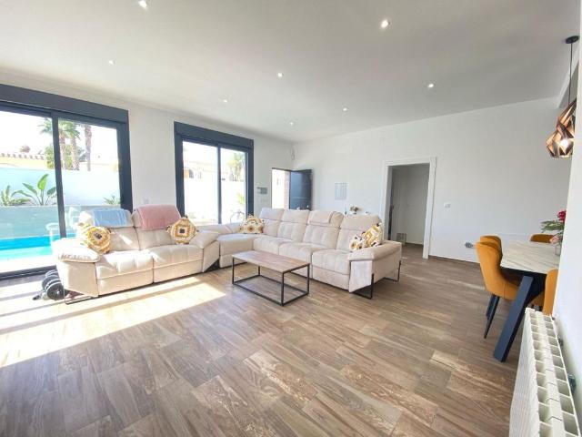 Villa / Chalet de lujo en venta Playas de Orihuela, España