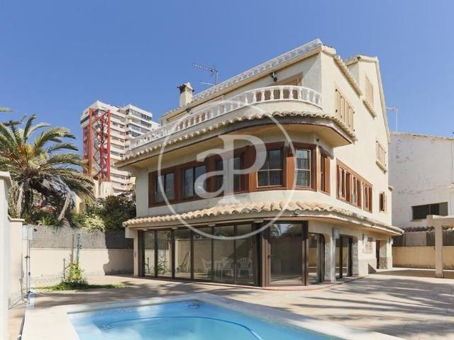 Villa / Chalet de lujo de 260 m2 en alquiler en la Pobla de Farnals, Comunidad Valenciana