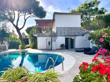 Villa / Chalet en alquiler Urbanización Marbella Este, Andalucía