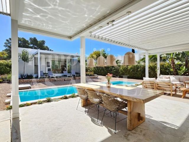 Villa / Chalet en venta Cala Llenya, España
