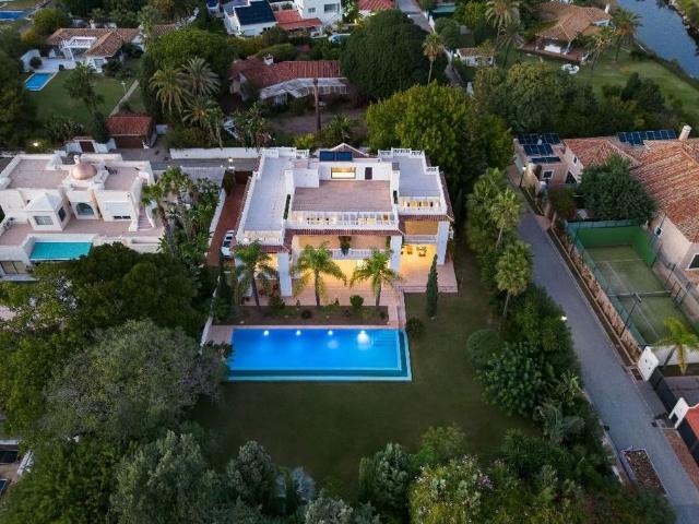 Villa / Chalet en venta Estepona, Andalucía