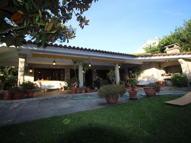 Villa / Chalet en venta Nigrán, España