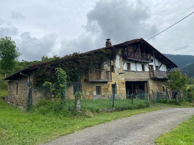 Villa / Chalet en venta Sarria, España