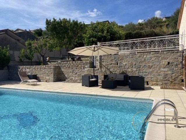 Villa chaleureuse et moderne 5P 157m2 157m² Sumène