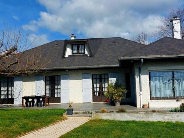 Villa Champagne Au Mont D Or 8 pièce s 188.73 m2