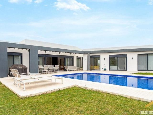 Villa com 4 quartos e vista de golfe no Pestana Silves Golf. 198m² Silves