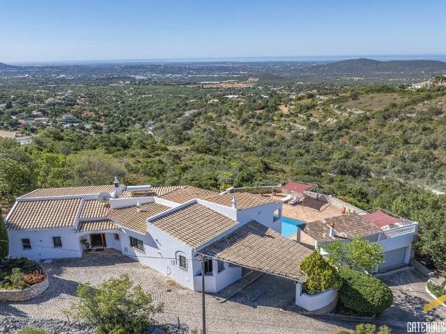 Villa com vista para o mar, 3 quartos, em Alfeição, Loulé, A. 255m² Loulé São Sebastião