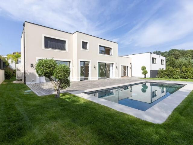 Villa contemporaine avec piscine – Valbonne 280m² Valbonne