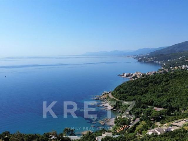 Villa Contemporaine avec Piscine Vue Mer Erbalunga 299m² Brando