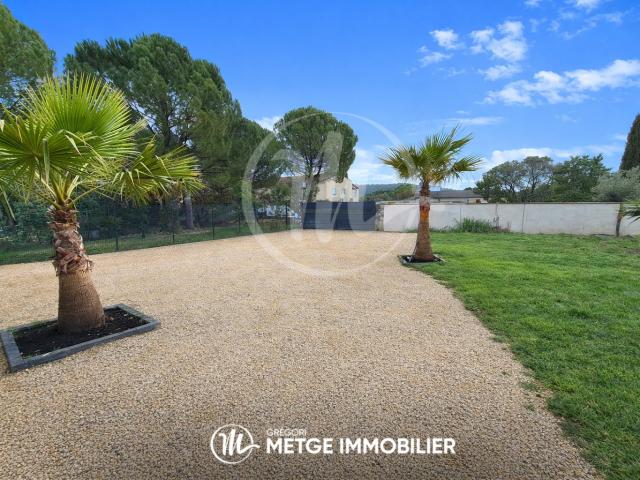 Villa récente avec piscine, suite parentale et fort potenti. 130m² Mons