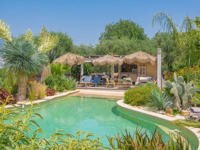 Villa contemporaine avec piscine lagon et vue panoramique 160m² Grasse