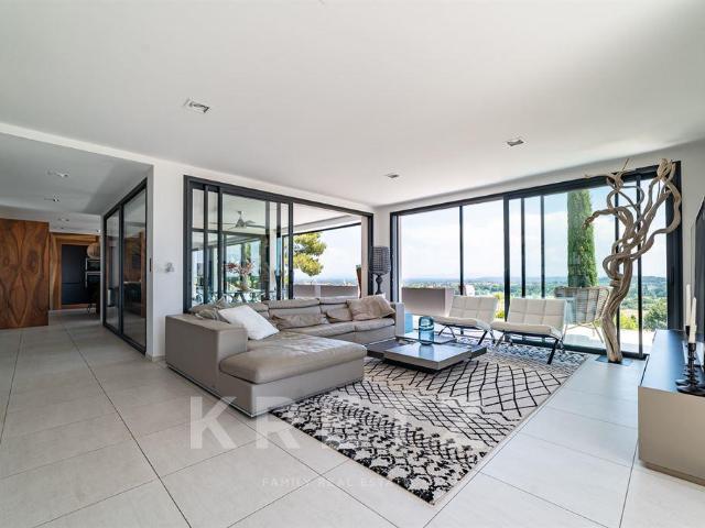 Villa contemporaine avec vue panoramique 250m² Avignon