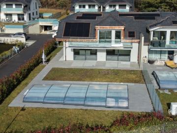 Villa contemporaine avec vue sur le lac, piscine et prestations d'exception