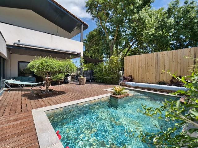 Villa contemporaine à l'esprit balinais 220m² Villeneuve Lès Maguelone