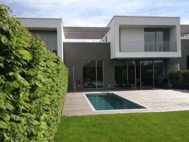 Villa contemporaine à Vésenaz