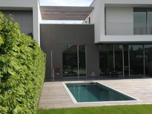 Villa contemporaine à Vésenaz