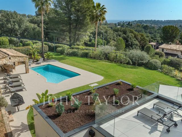 Villa contemporaine d’exception dans le secteur très recherc. 363m² Valbonne