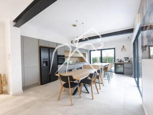 Villa contemporaine de plain pied | 5 Pièces | 3 chambres | Lattes 34970