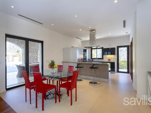 Villa contemporaine d'exception 320m² Tourrettes