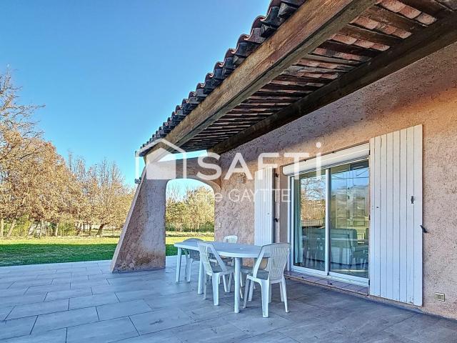 Villa Contemporaine Expo Sud Au Calme Proche Toutes Commod. 151m² Callian
